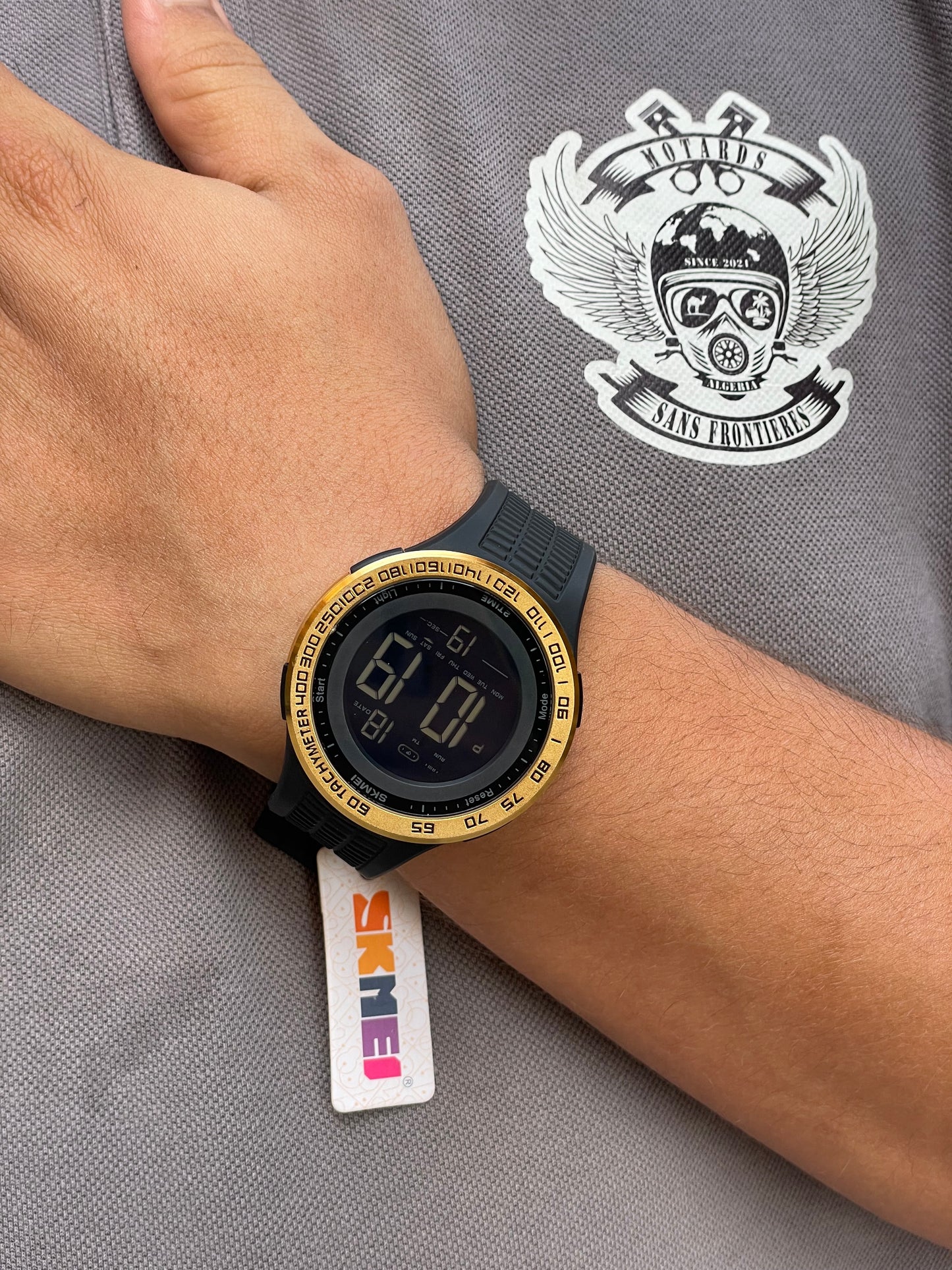 SKMEI 2155 – Montre numérique lumineuse