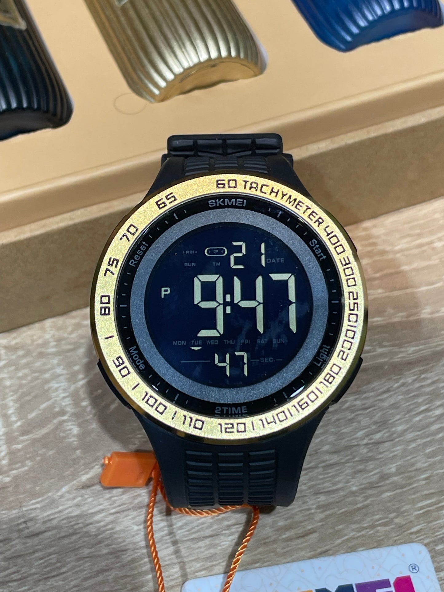 SKMEI 2155 – Montre numérique lumineuse