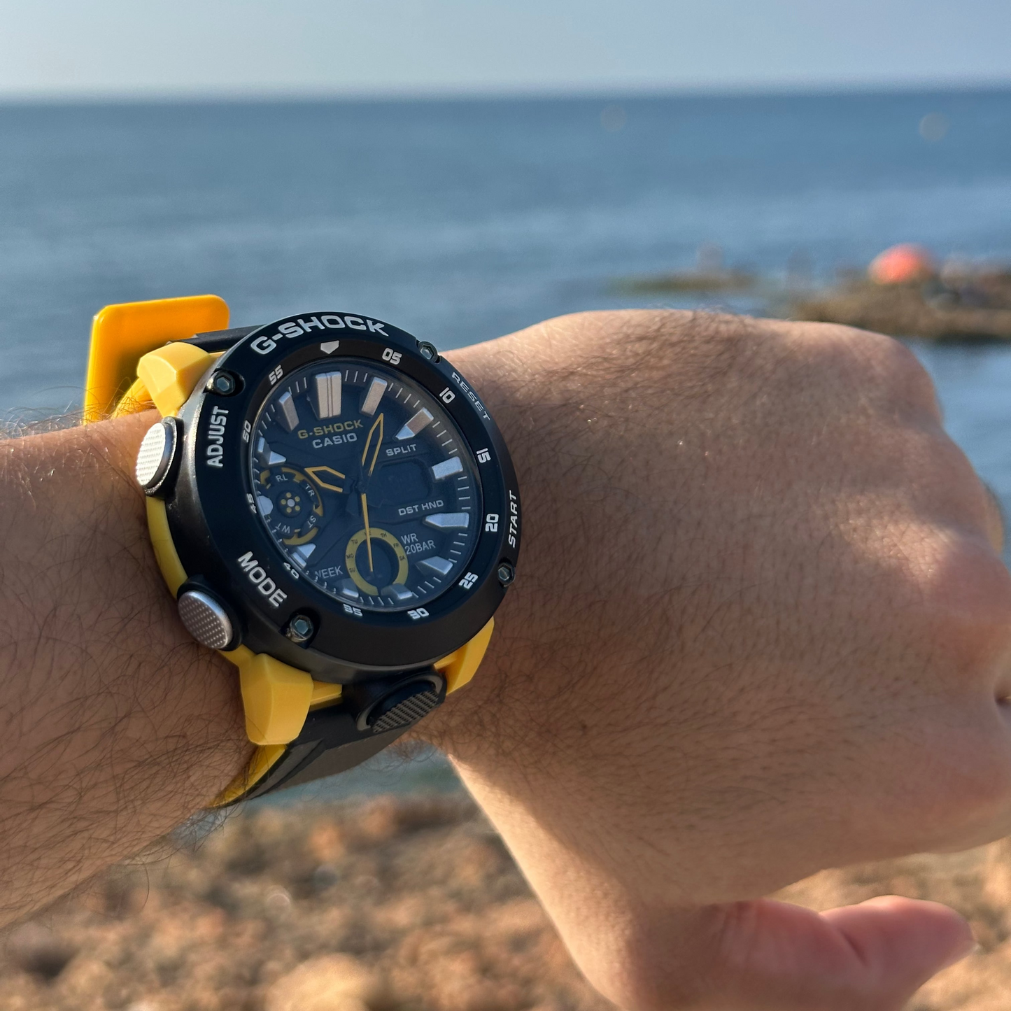 Montre sport pour homme en carbone