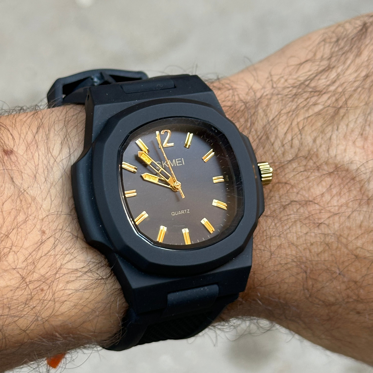 SKMEI 1717 Black Gold