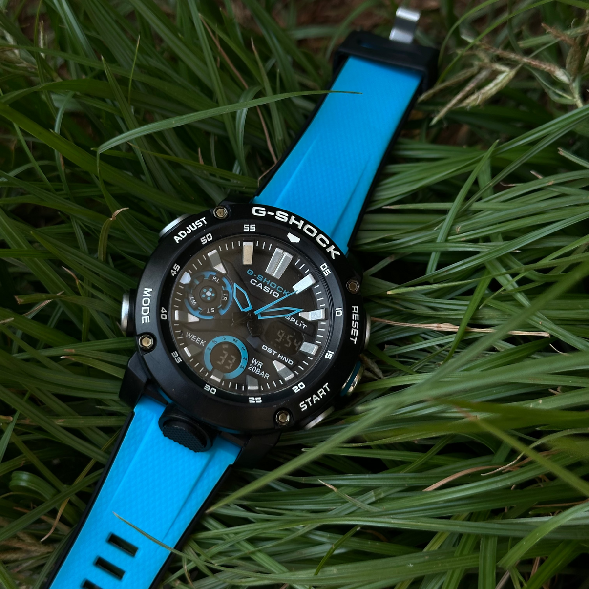 Montre sport pour homme en carbone